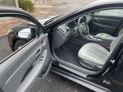 2022 Hyundai Sonata SE