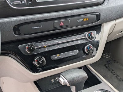 2019 Kia Sedona LX