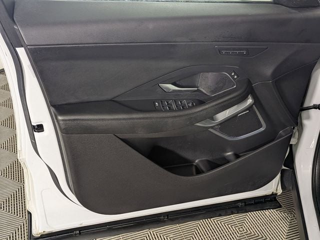 2022 Jaguar E-PACE P250 SE