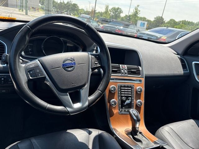 2017 Volvo XC60 T5 Inscription