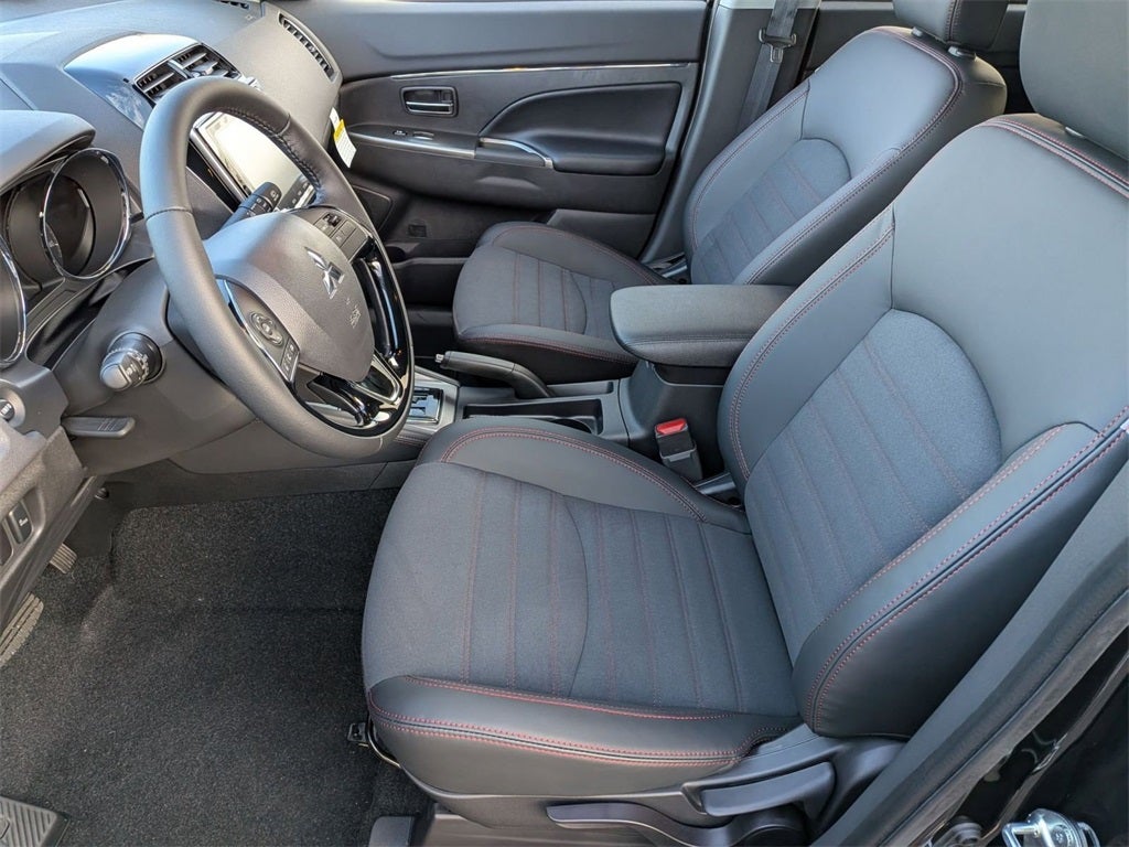 2025 Mitsubishi Outlander Sport 2.0 SE