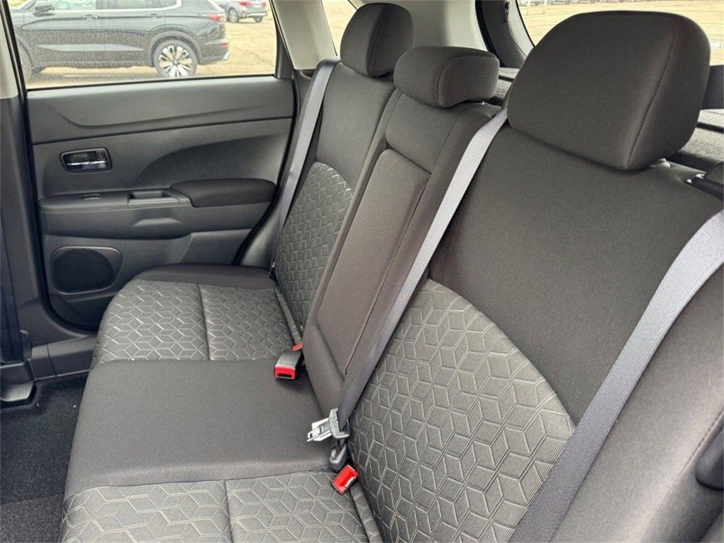 2025 Mitsubishi Outlander Sport 2.0 LE