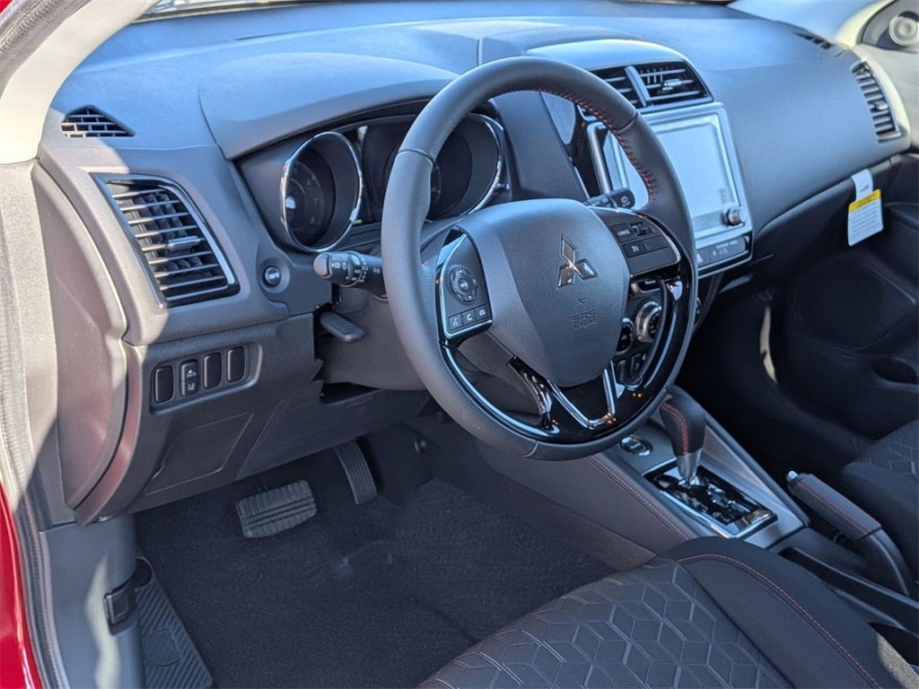 2025 Mitsubishi Outlander Sport 2.0 LE