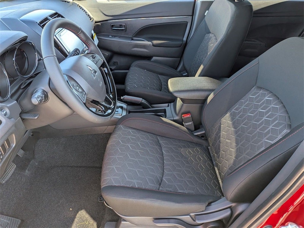 2025 Mitsubishi Outlander Sport 2.0 LE