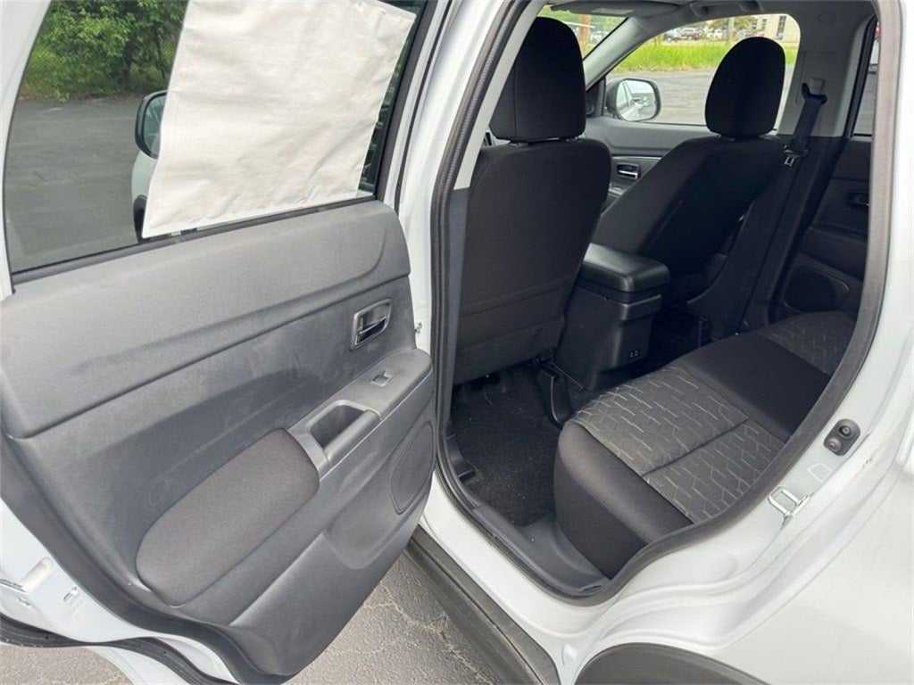 2025 Mitsubishi Outlander Sport 2.0 LE