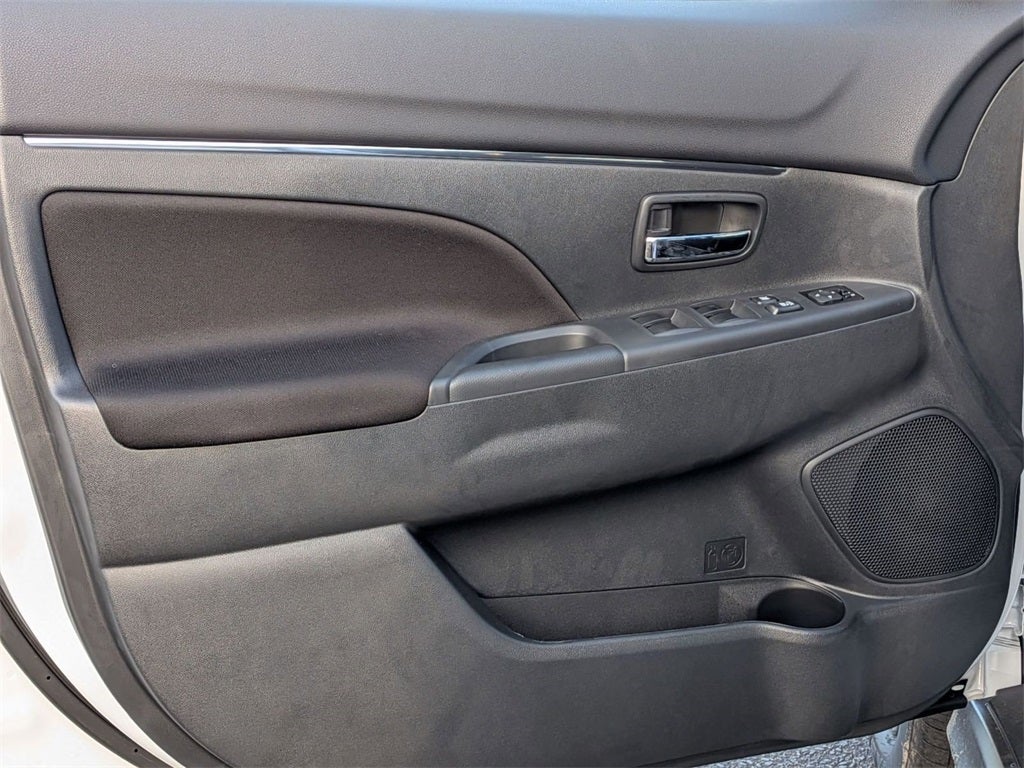 2025 Mitsubishi Outlander Sport 2.0 LE