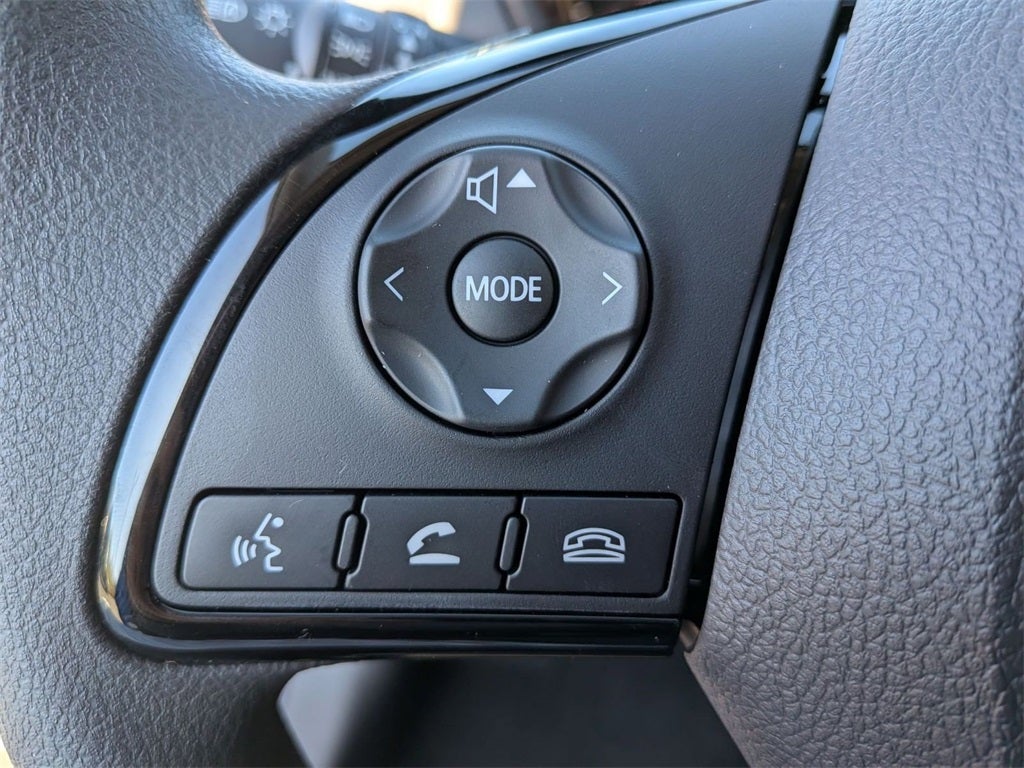 2026 Mitsubishi Eclipse Cross LE