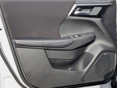 2025 Mitsubishi Outlander ES