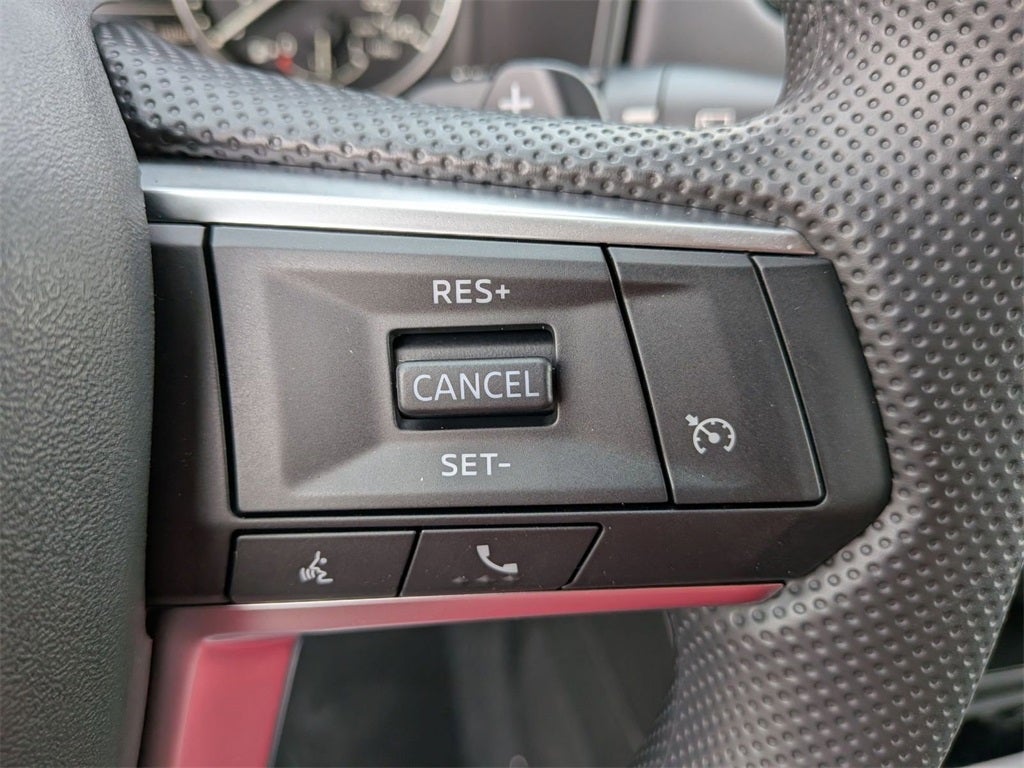 2025 Mitsubishi Outlander ES