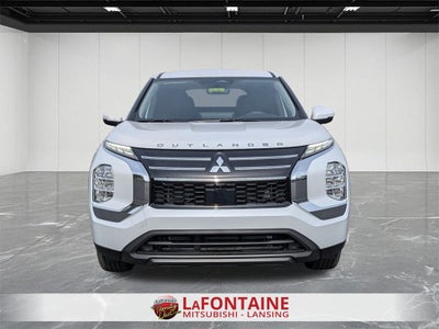 2025 Mitsubishi Outlander ES