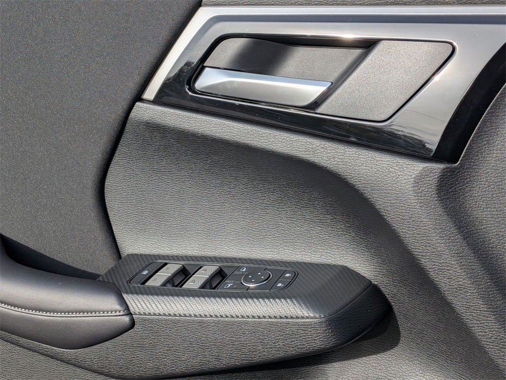 2025 Mitsubishi Outlander ES