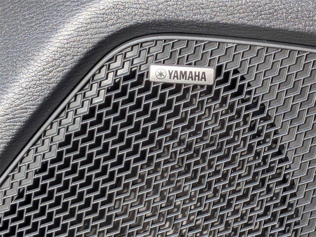 2025 Mitsubishi Outlander ES