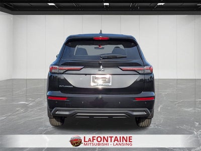 2025 Mitsubishi Outlander ES