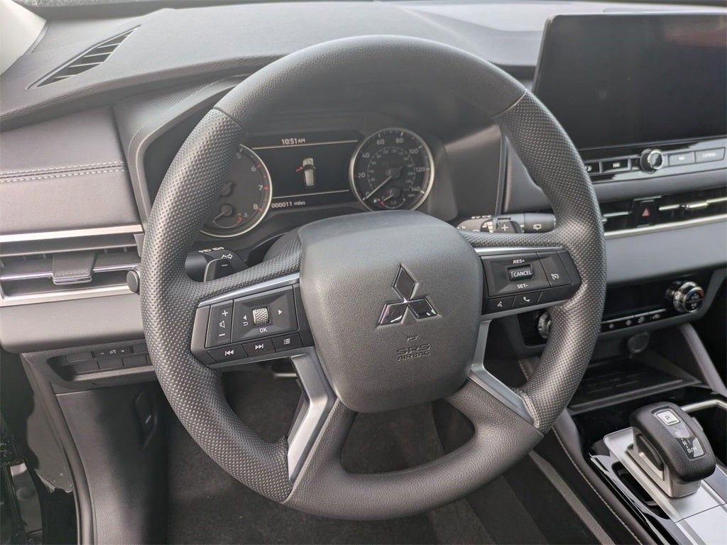 2025 Mitsubishi Outlander ES