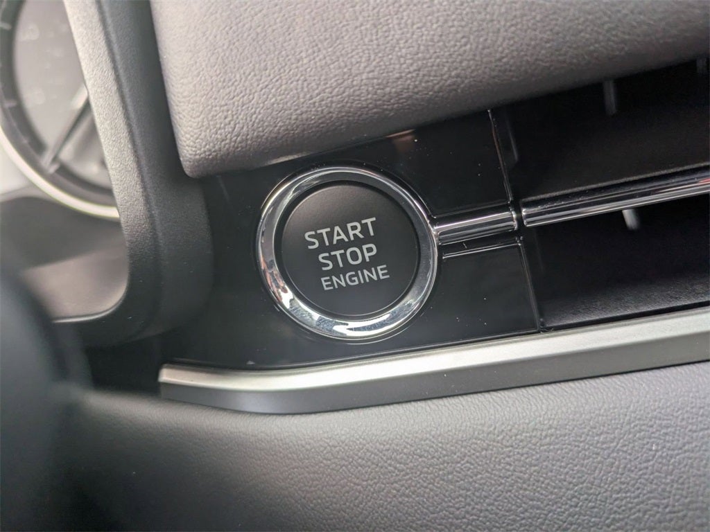 2025 Mitsubishi Outlander ES