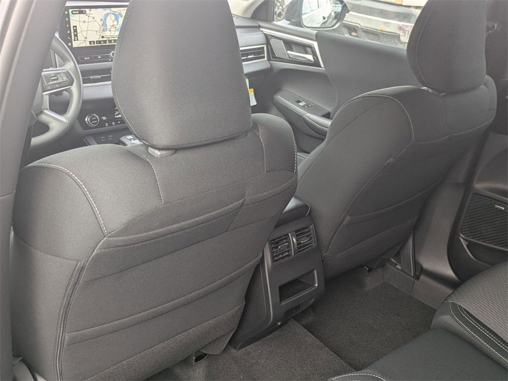 2025 Mitsubishi Outlander ES