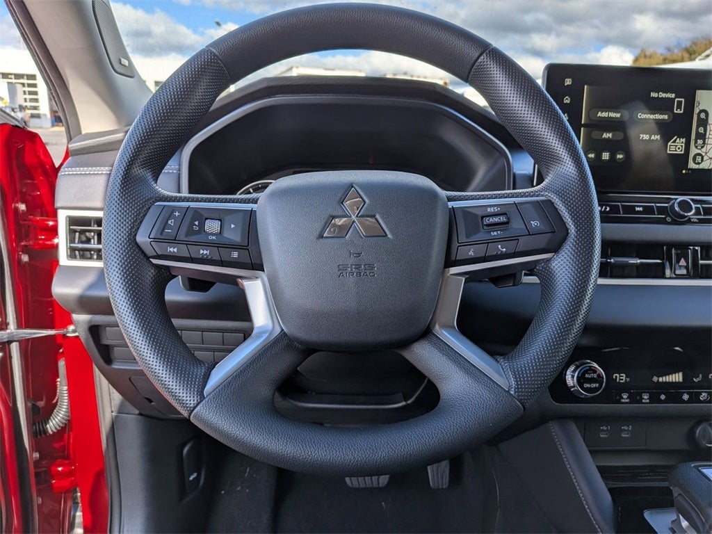 2025 Mitsubishi Outlander ES