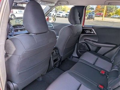 2025 Mitsubishi Outlander ES