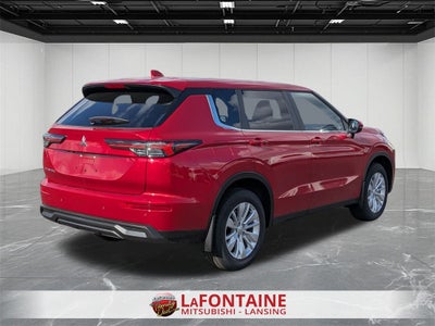 2025 Mitsubishi Outlander ES
