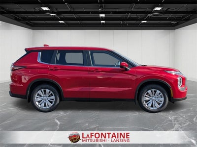 2025 Mitsubishi Outlander ES