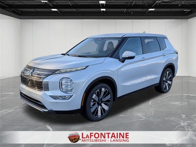 2026 Mitsubishi Outlander SE