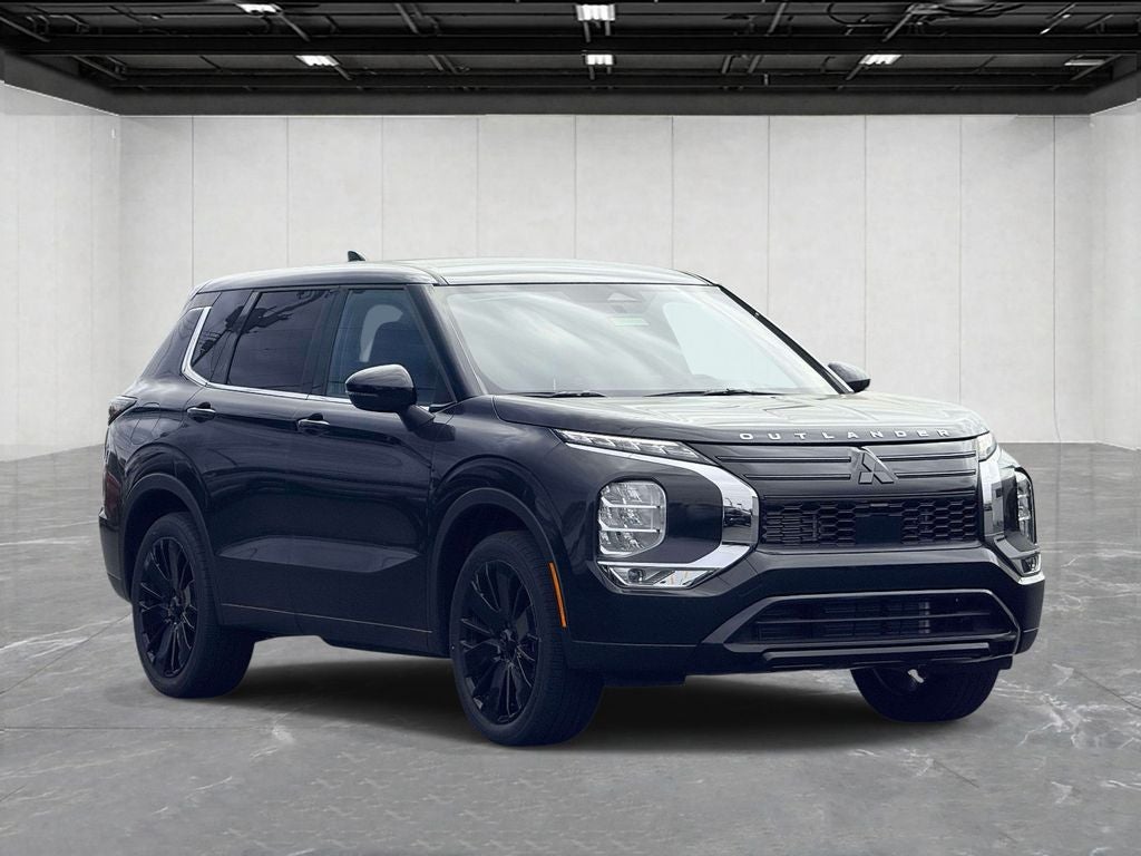 2026 Mitsubishi Outlander LE