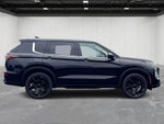 2026 Mitsubishi Outlander LE