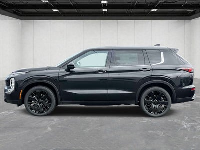 2026 Mitsubishi Outlander LE