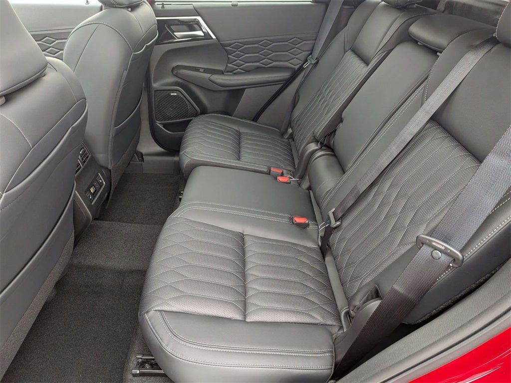 2026 Mitsubishi Outlander SEL