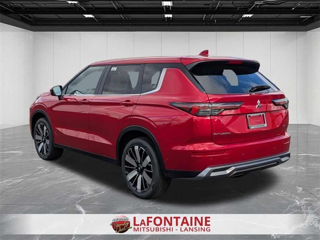 2025 Mitsubishi Outlander SE