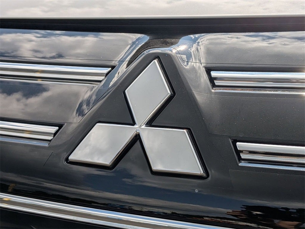 2025 Mitsubishi Outlander Trail Edition
