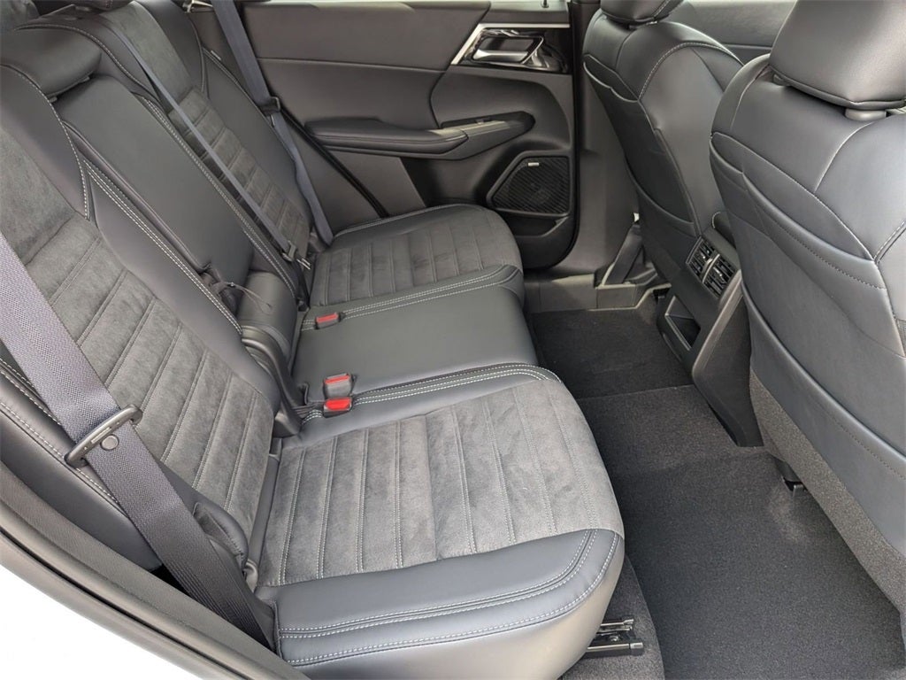 2025 Mitsubishi Outlander Trail Edition