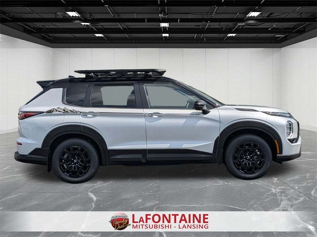 2025 Mitsubishi Outlander Trail Edition