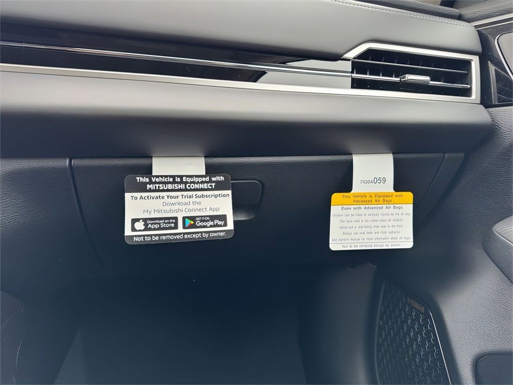 2025 Mitsubishi Outlander SE