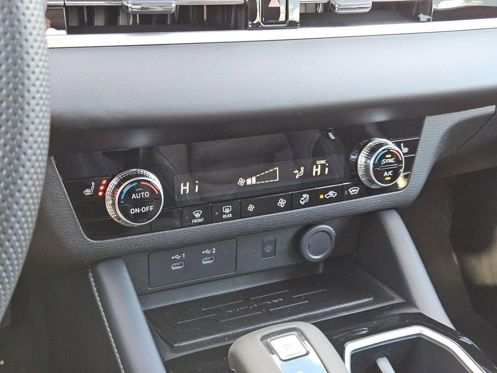 2025 Mitsubishi Outlander SE