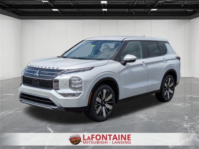 2025 Mitsubishi Outlander SE