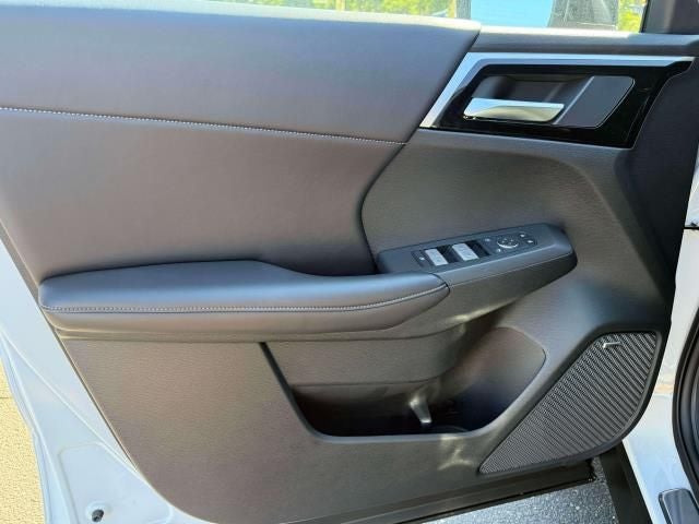 2026 Mitsubishi Outlander LE