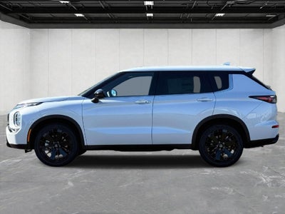 2026 Mitsubishi Outlander LE