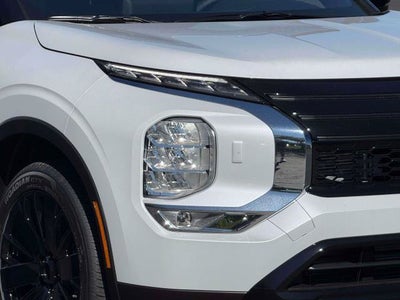 2026 Mitsubishi Outlander LE