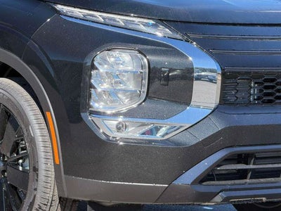 2026 Mitsubishi Outlander LE