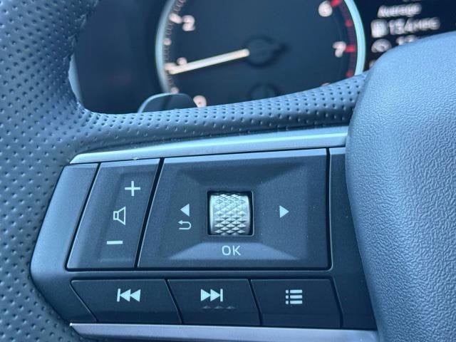 2026 Mitsubishi Outlander LE
