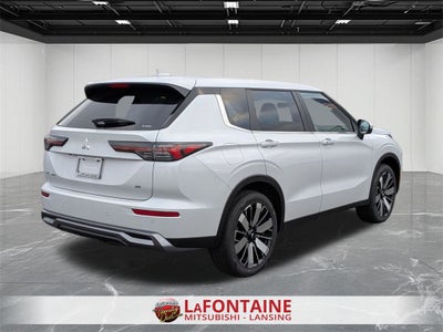 2026 Mitsubishi Outlander LE