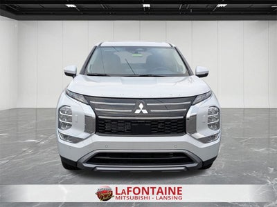 2026 Mitsubishi Outlander LE