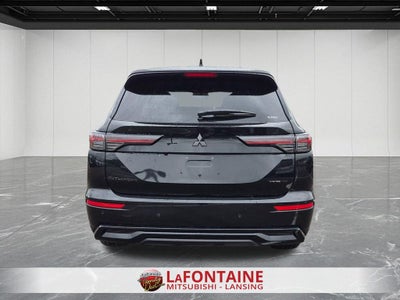 2026 Mitsubishi Outlander SE