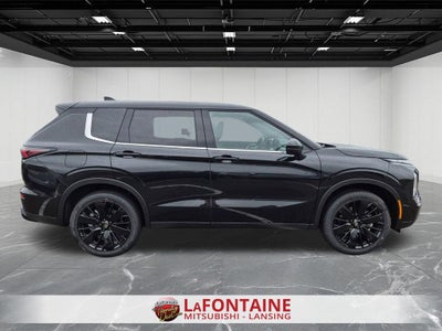 2026 Mitsubishi Outlander SE