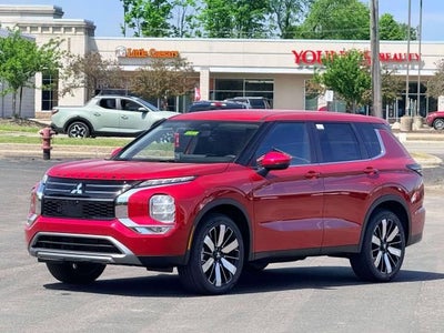 2026 Mitsubishi Outlander SE