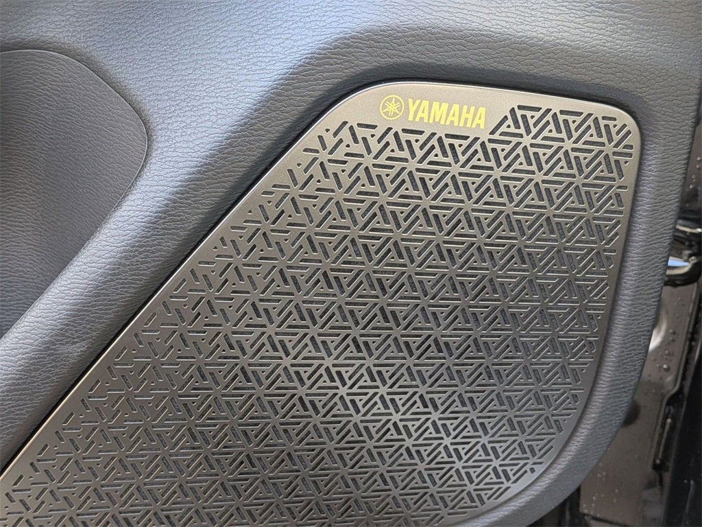 2025 Mitsubishi Outlander PLATINUM