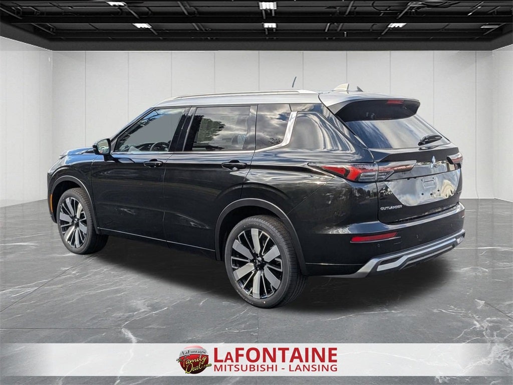 2025 Mitsubishi Outlander PLATINUM