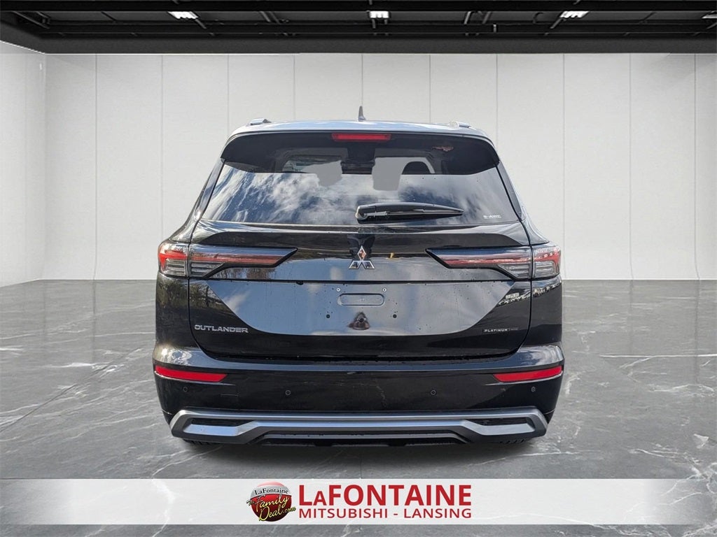 2025 Mitsubishi Outlander PLATINUM