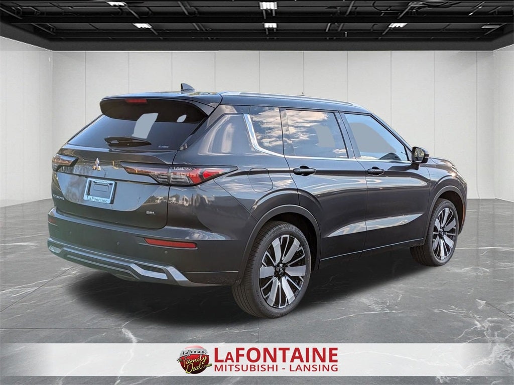 2025 Mitsubishi Outlander SEL